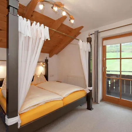 Alluring In With Private Garden Appartement *
